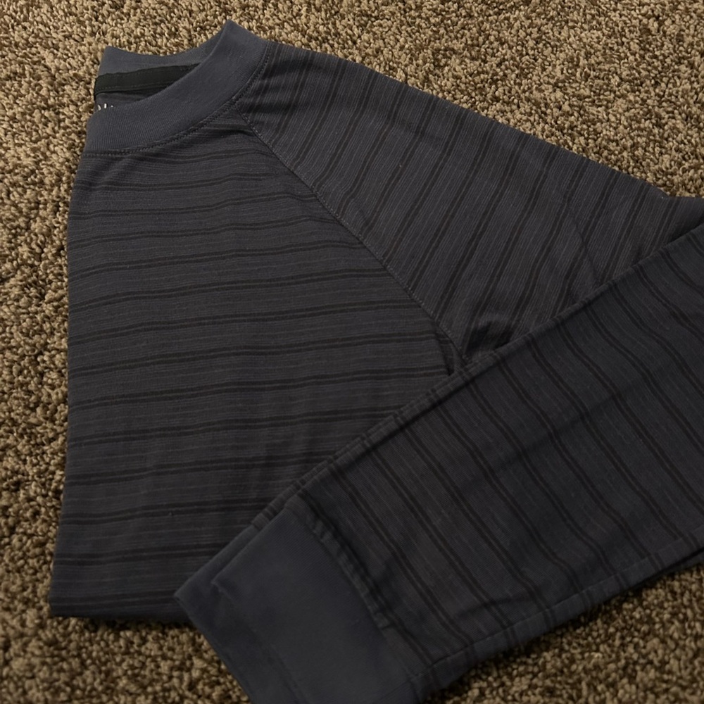 NEW Mountain Hardwear Wander Pass Long Sleeve, Size Small